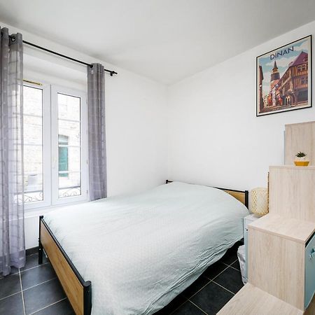 Ferienwohnung Agreable T1 Situe Au Centre Historique De Dinan Exterior foto