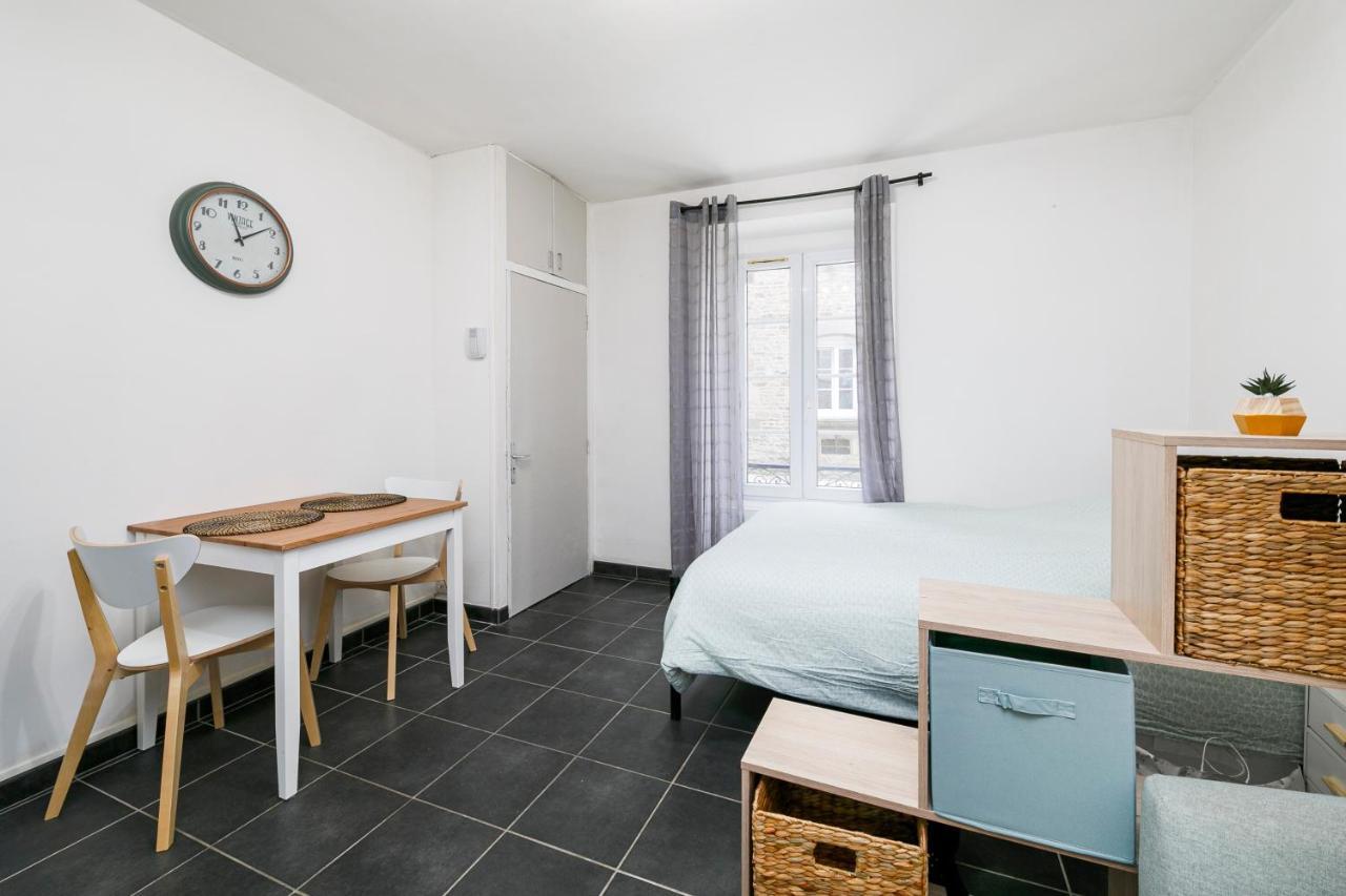 Ferienwohnung Agreable T1 Situe Au Centre Historique De Dinan Exterior foto