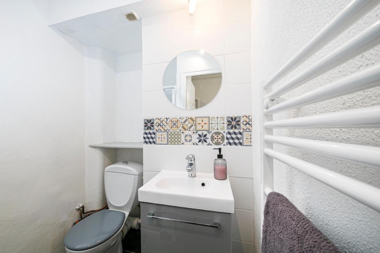 Ferienwohnung Agreable T1 Situe Au Centre Historique De Dinan Exterior foto